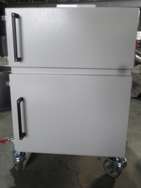 The CS-101 is a vacuum suction unit designed for integration with robotic arms, pick-and-place systems, and vacuum-based material handling devices.